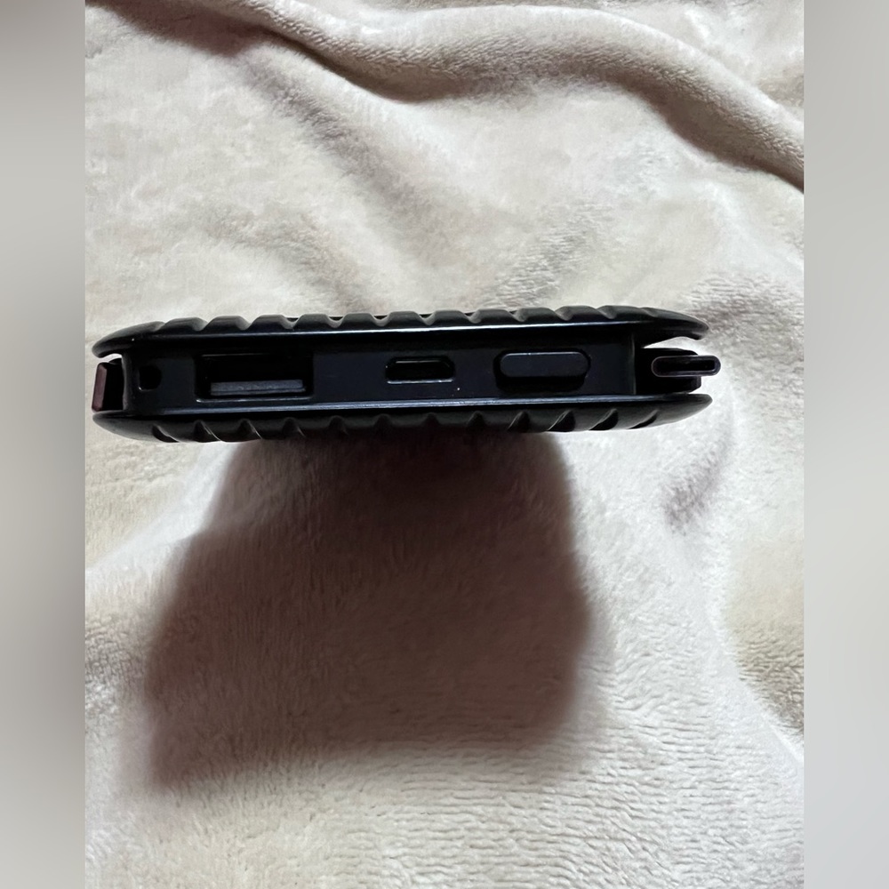 Awei External Power Bank - Picture 3 of 6